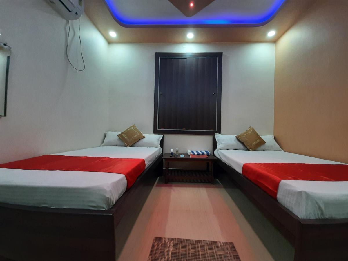 Hotel Shakuntla Palace - 400 Meters Away From Vishnu Pad Temple 7 Mins Walk Gaya Exterior photo
